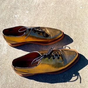 Fluevog gold styling shoes